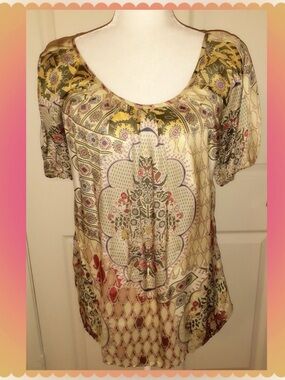 Sundance Brand 🔆100% Silk 🔆Women’s Top 🔆Size M 🔆Great Condition‼️NEW MARKDOWN‼️